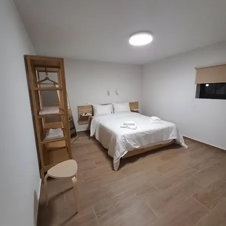 Apartman Loft By Nek Hriszí Aktí Haniá